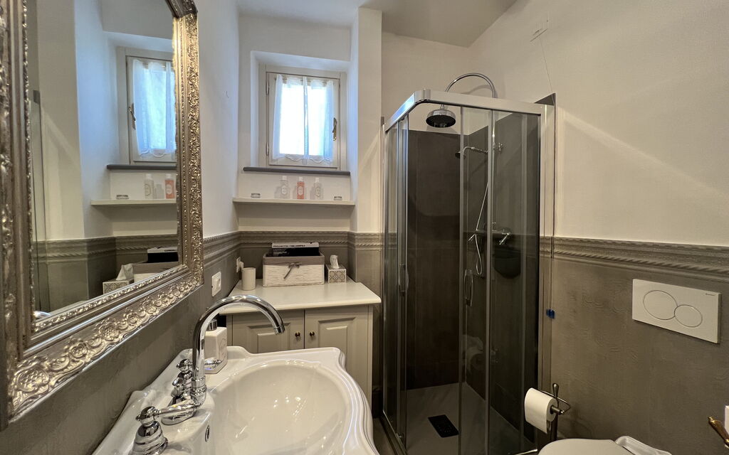 Ada & Sabo Per 8 Pax