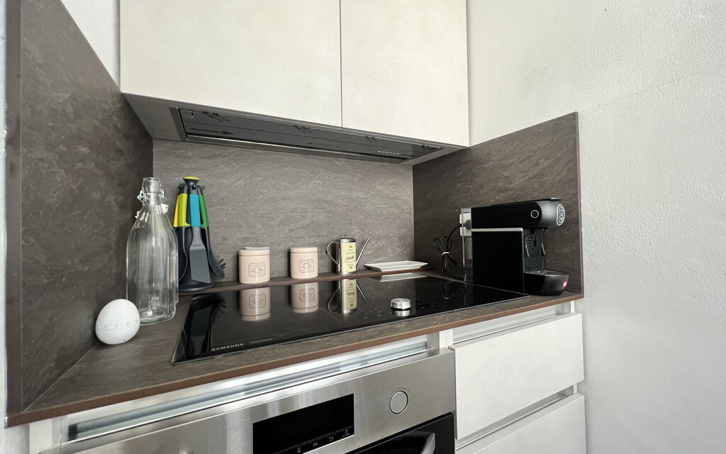 Ada & Sabo Per 8 Pax