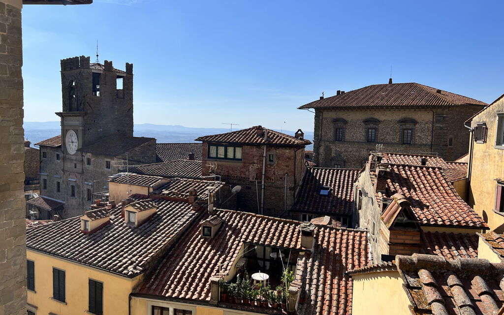 Ada & Sabo Per 8 Pax