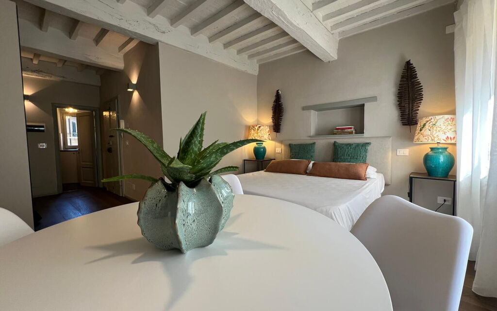 Guelfa 60: Camera da letto, Dettagli della stanza