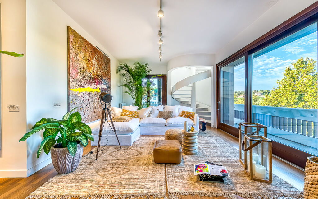 Roma S010 - Art Gallery Loft