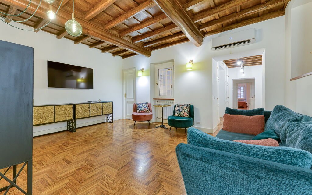 Roma S012 - Spanish Steps Apartment