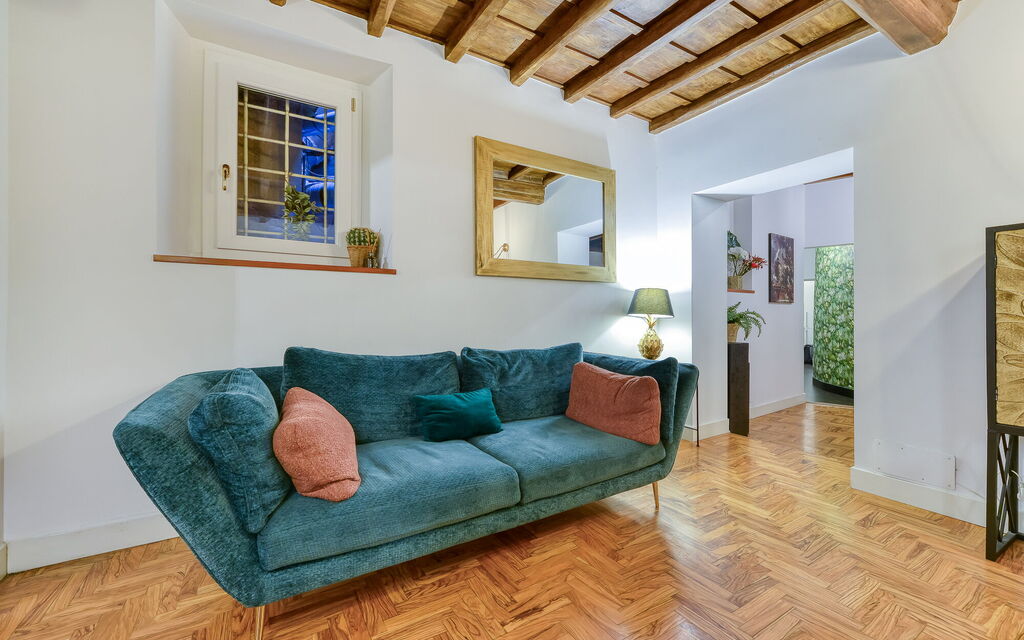 Roma S012 - Spanish Steps Apartment