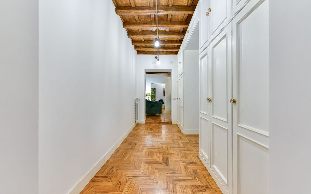 Roma S012 - Spanish Steps Apartment