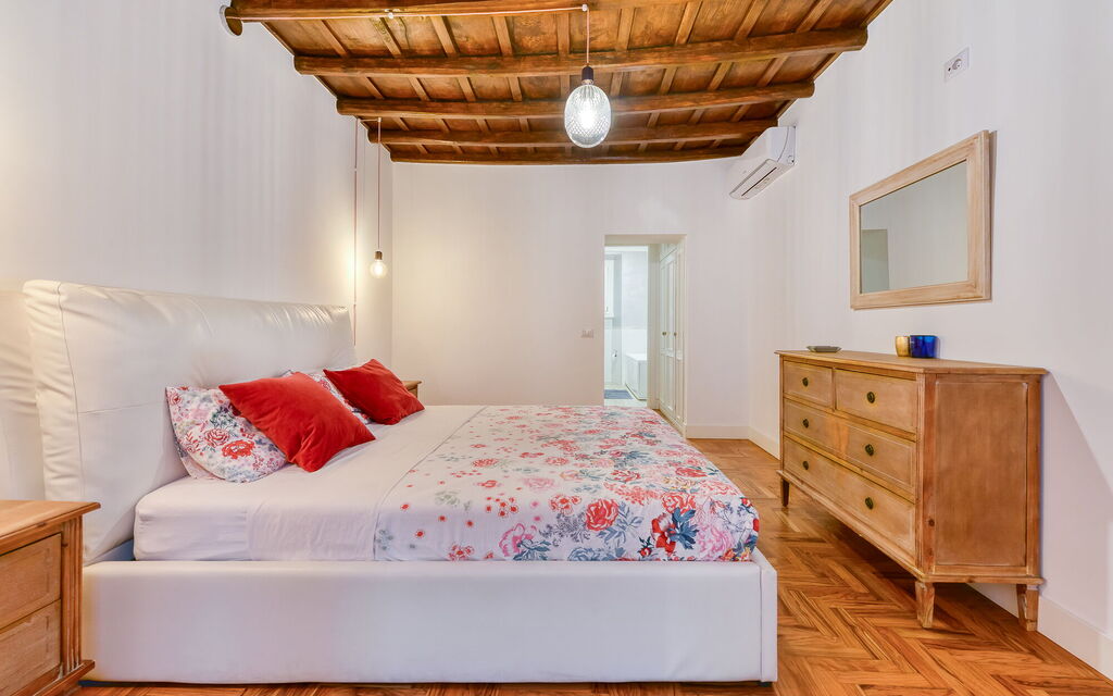 Roma S012 - Spanish Steps Apartment
