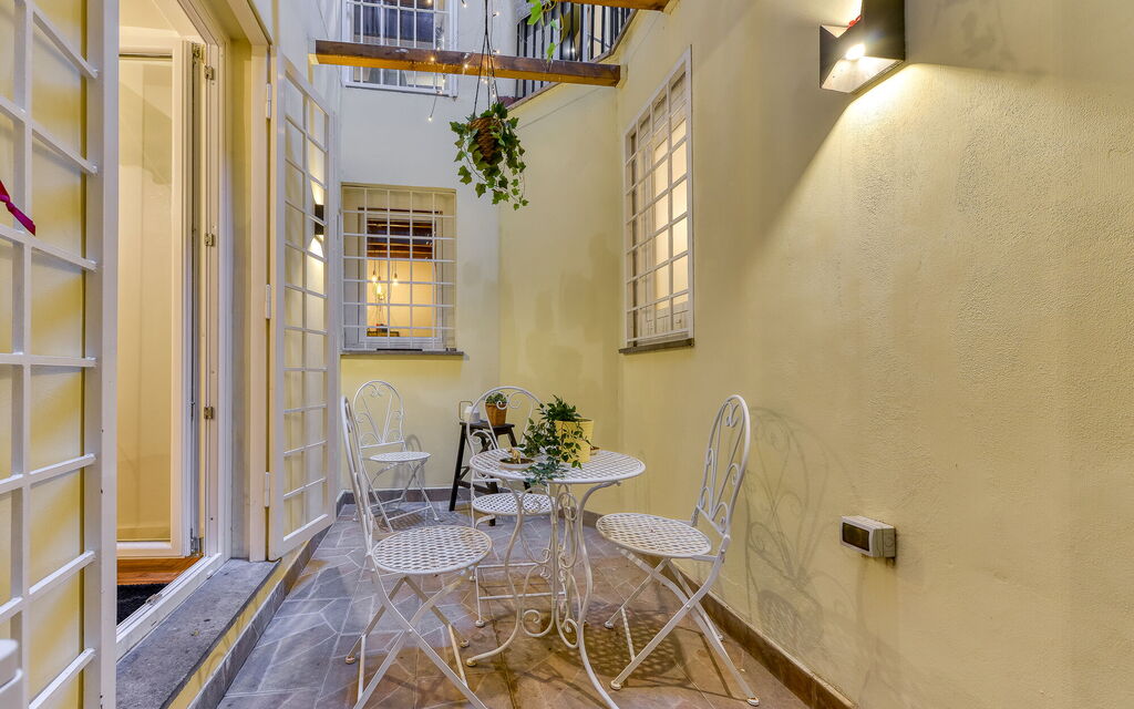 Roma S012 - Spanish Steps Apartment