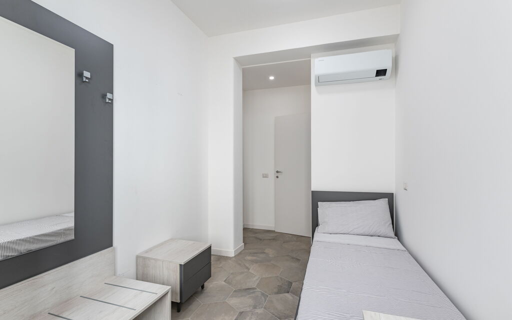 Roma S014 - Modern Trastevere Apartment