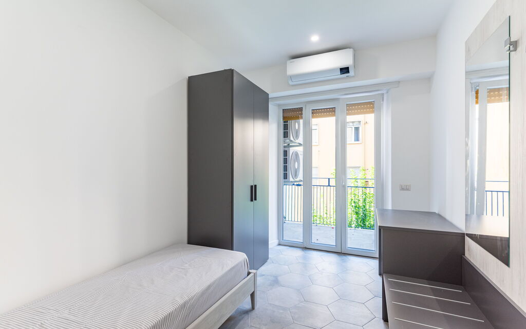 Roma S014 - Modern Trastevere Apartment