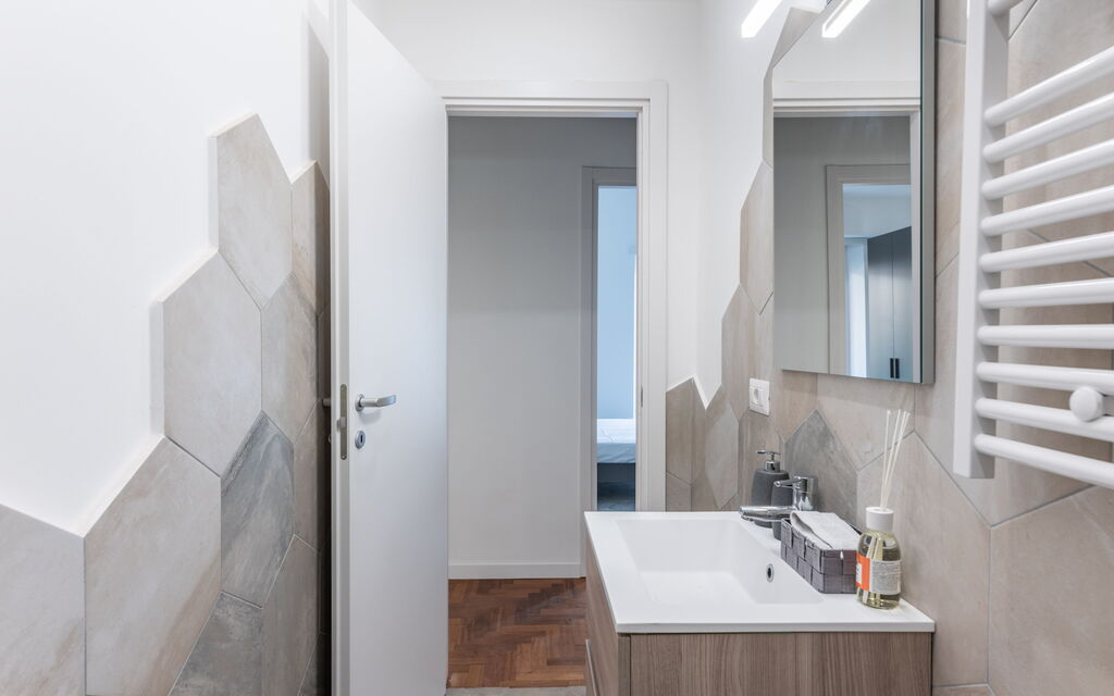 Roma S014 - Modern Trastevere Apartment