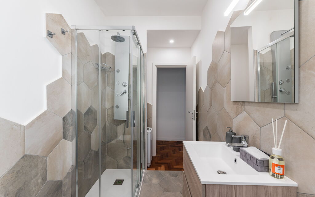 Roma S014 - Modern Trastevere Apartment