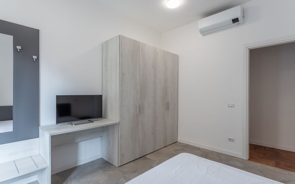 Roma S014 - Modern Trastevere Apartment