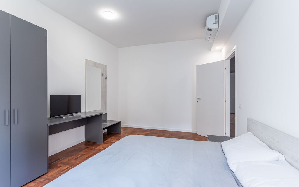 Roma S014 - Modern Trastevere Apartment
