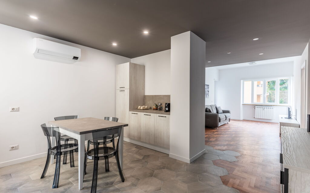 Roma S014 - Modern Trastevere Apartment