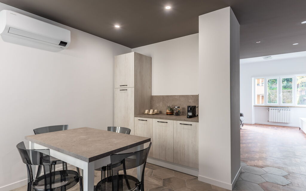 Roma S014 - Modern Trastevere Apartment