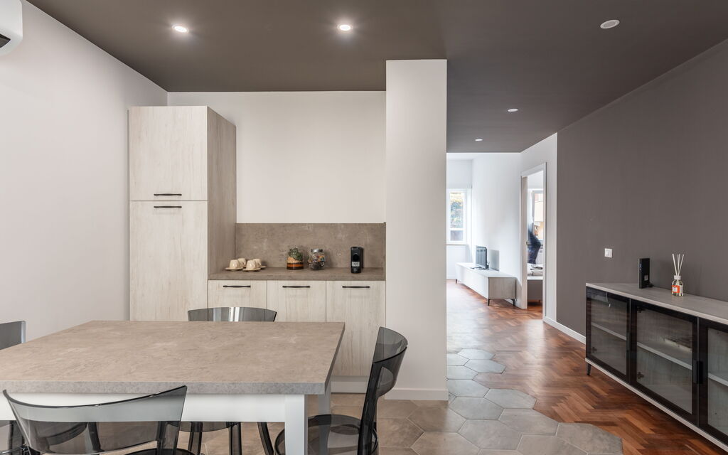 Roma S014 - Modern Trastevere Apartment