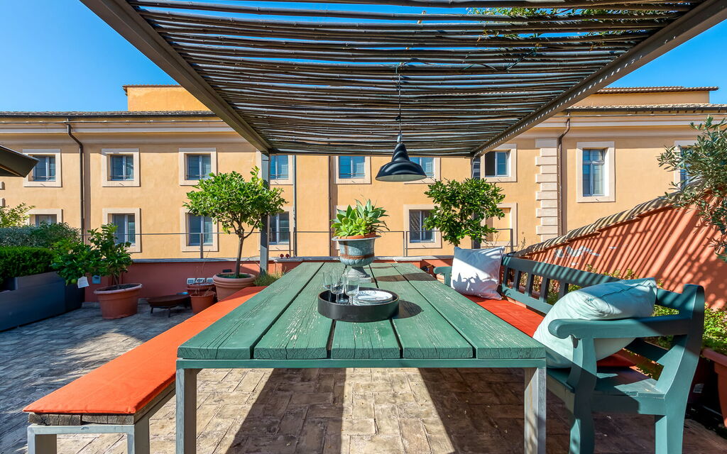 Roma S017 - Trastevere Haven