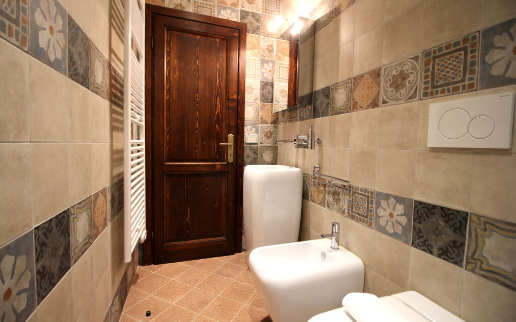 La Casa sulla Piazza: Bad