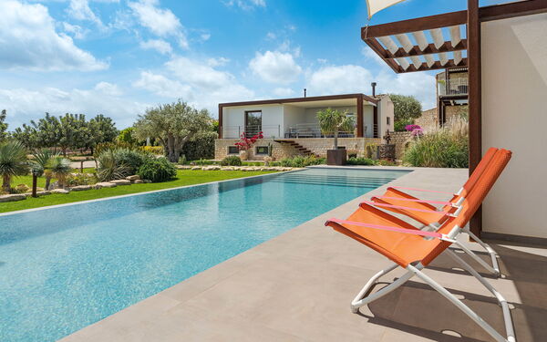 Sicilia 047 - Corte Antigua