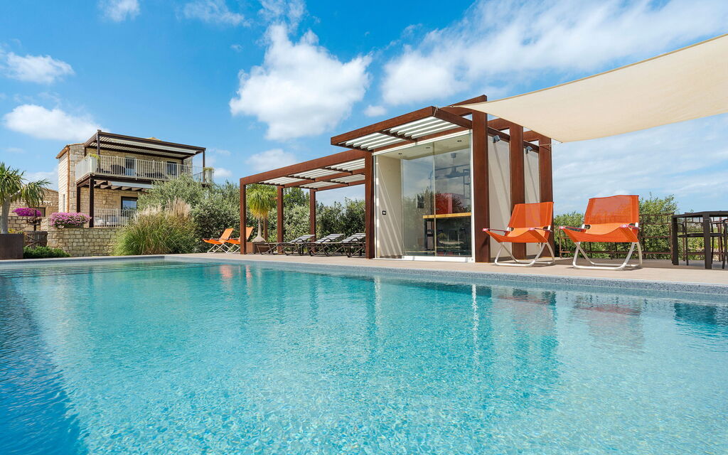 Sicilia 047 - Corte Antigua