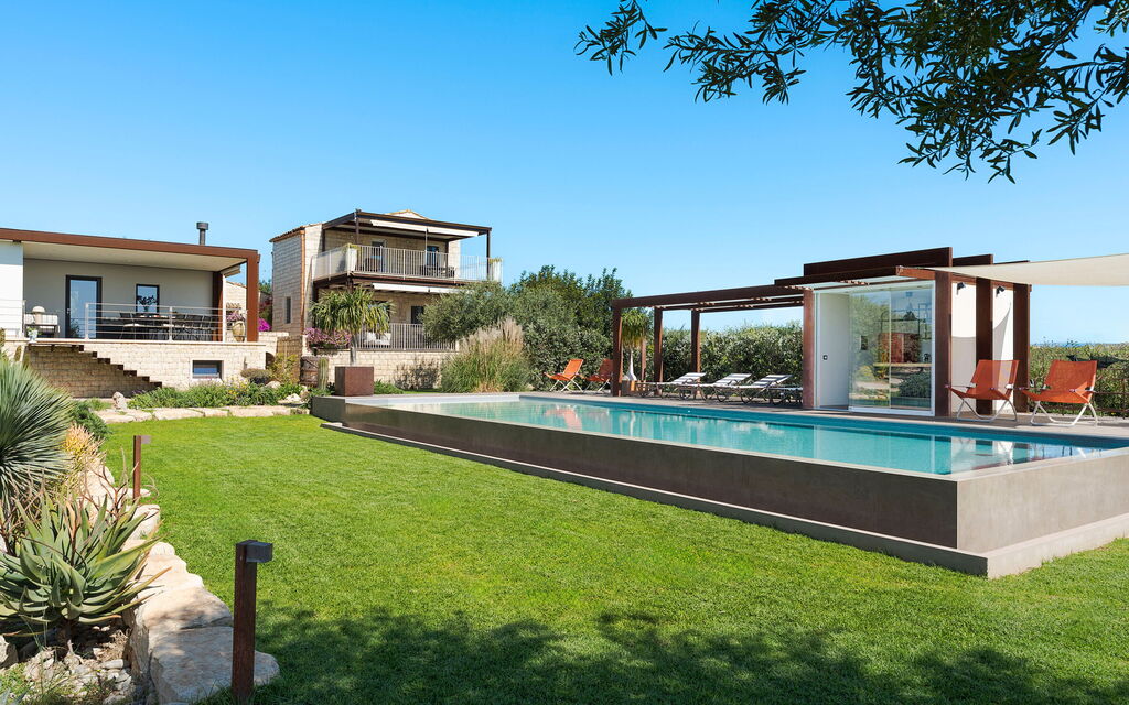 Sicilia 047 - Corte Antigua