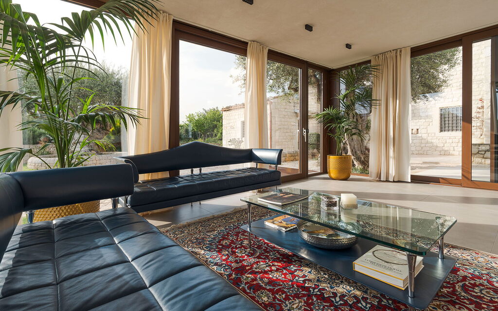 Sicilia 047 - Corte Antigua