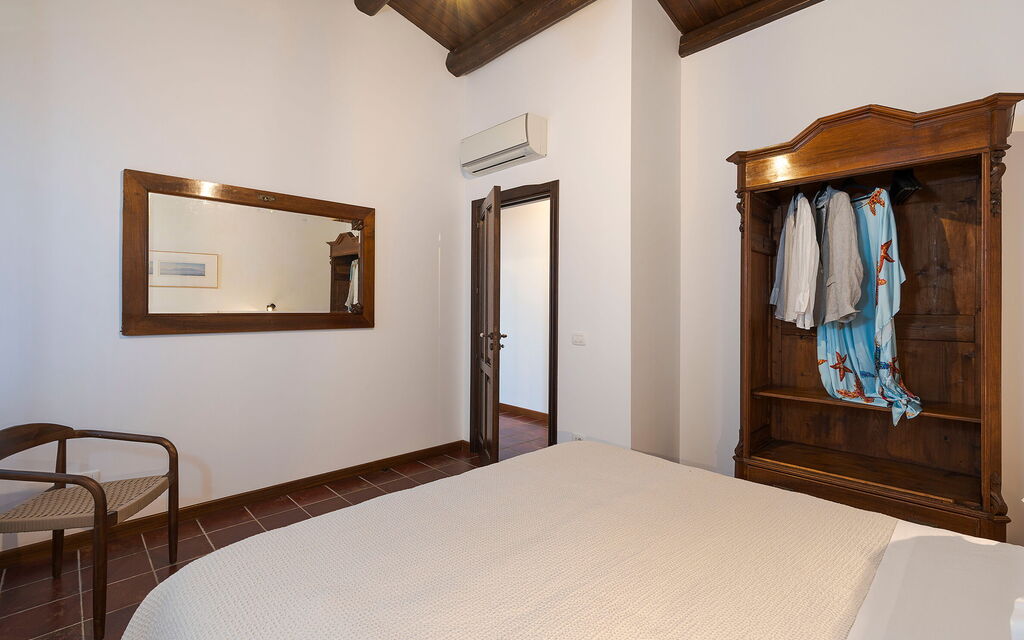 Sicilia 047 - Corte Antigua