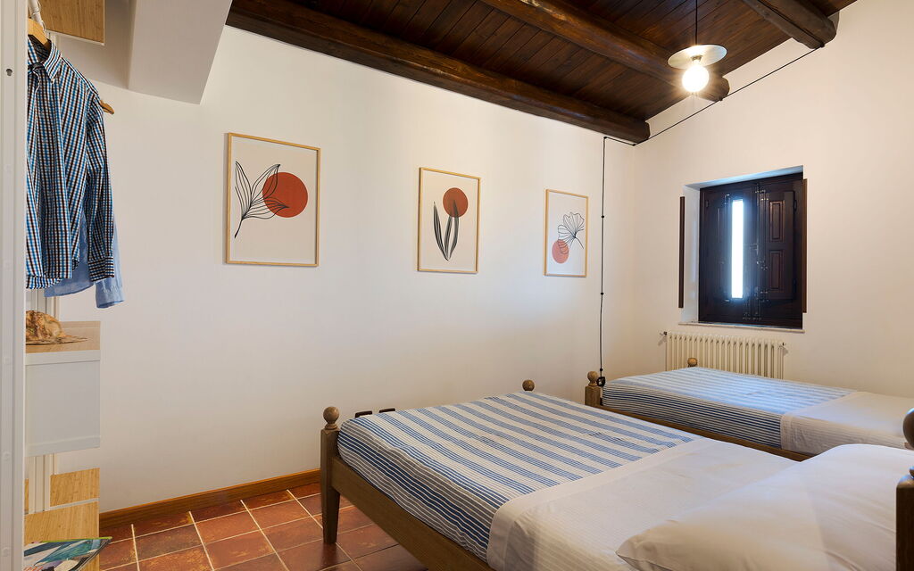 Sicilia 047 - Corte Antigua