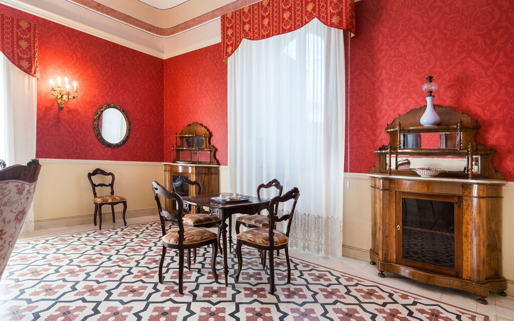 Sicilia 050 - Micanera