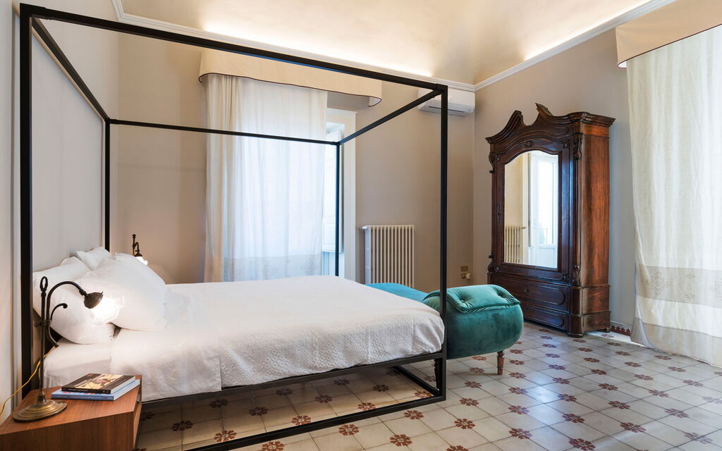 Sicilia 050 - Micanera