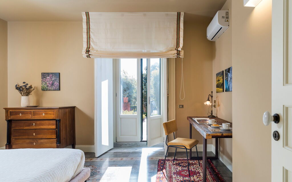 Sicilia 050 - Micanera