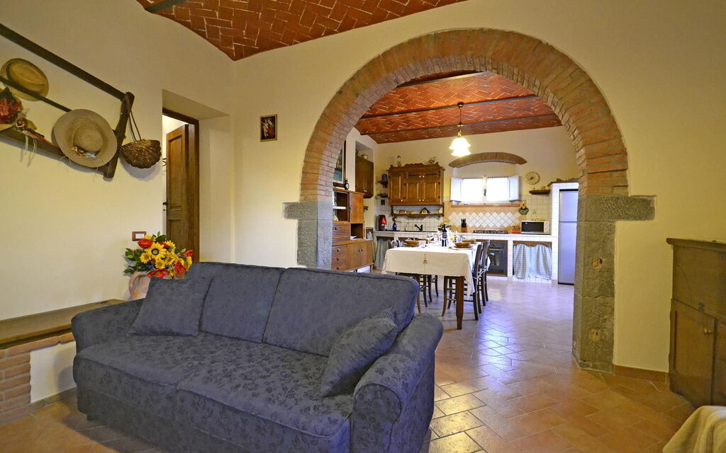 Appartamento Luna: Dining room and living room