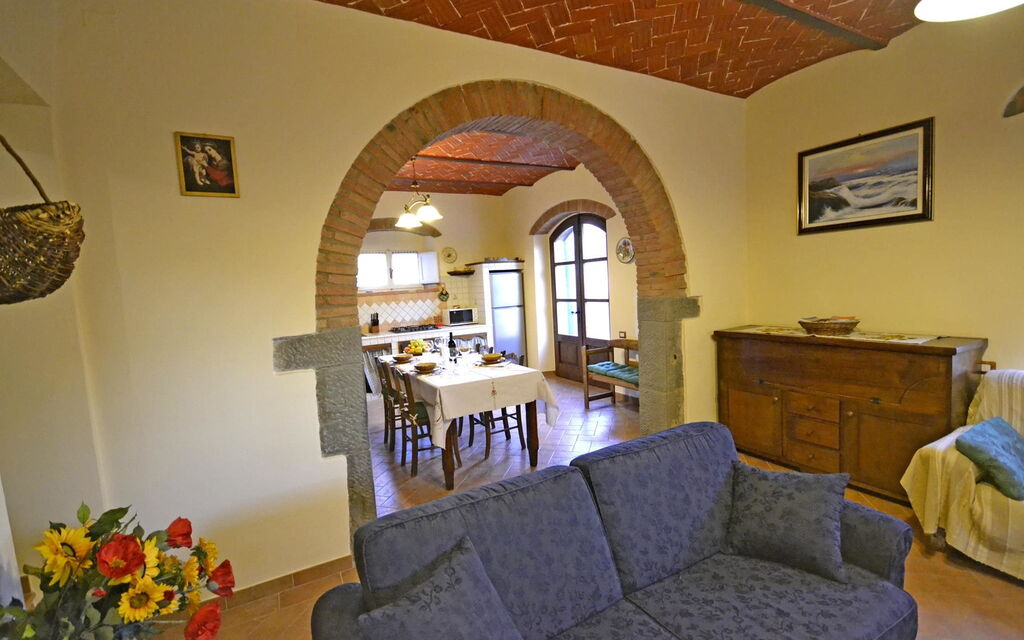 Appartamento Luna: Dining room and living room