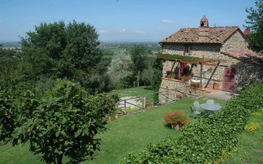 Villa Oleandro: Garden and outdoor view