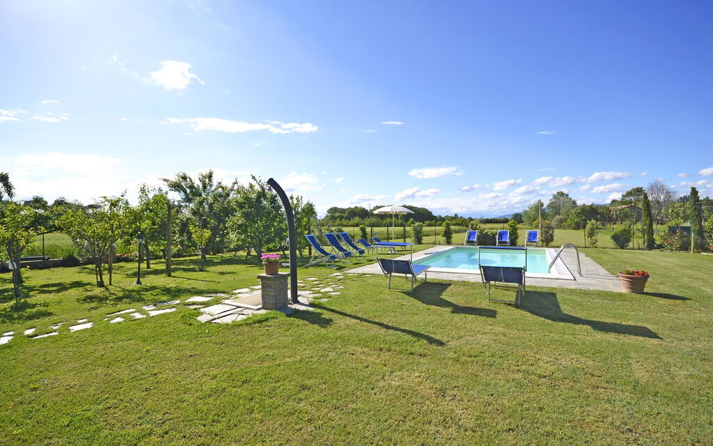 Casa i Pini: Garden and swimming pool