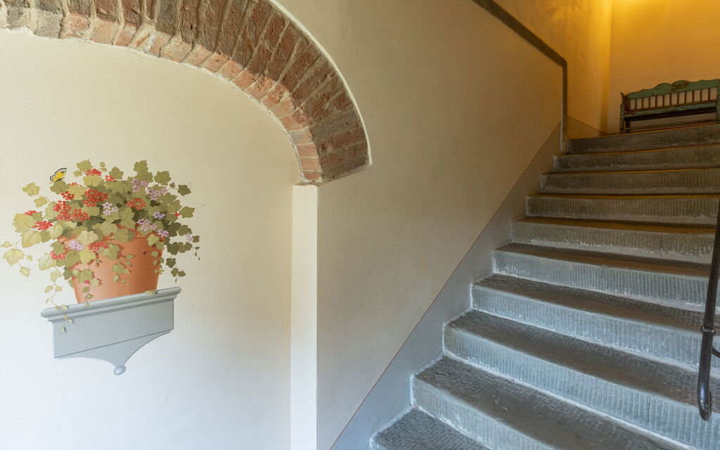Villa San Pietro: Stairs