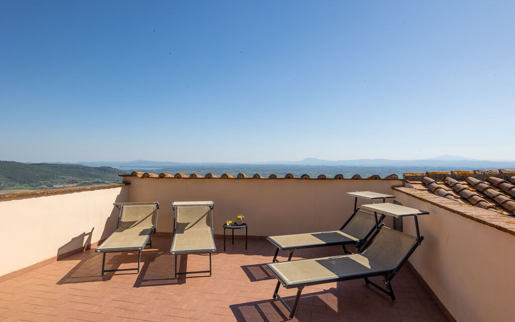 Terrazza Cortonese: Terrace and panoramic view