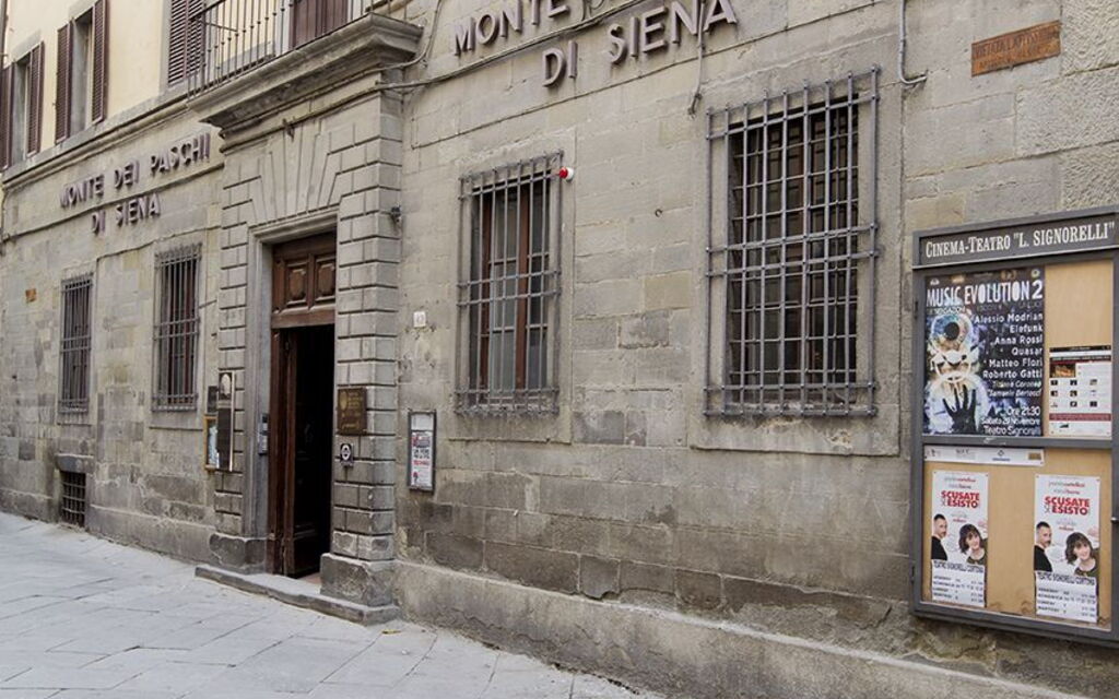 Terrazza Cortonese: Main entrance and outdoor view
