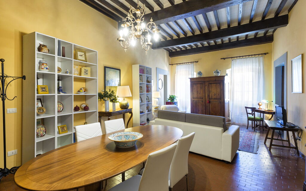 Appartamento Loggetta: Dining room and living room