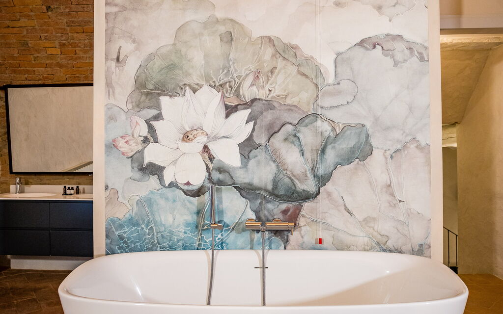 Appartamento La Corte: Double bedroom detail